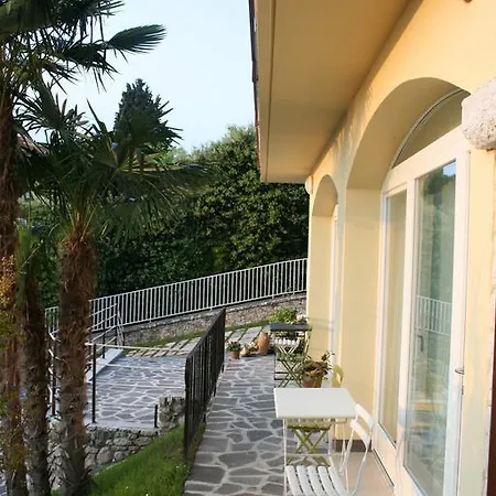 Casa Graziella Bed & Breakfast Torri Del Benaco